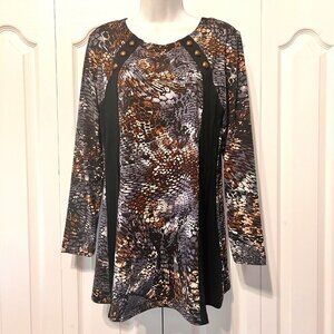 Max & Rina Women's Long Sleeve Snake Skin Print Tunic Stud Blouse-Size Medium